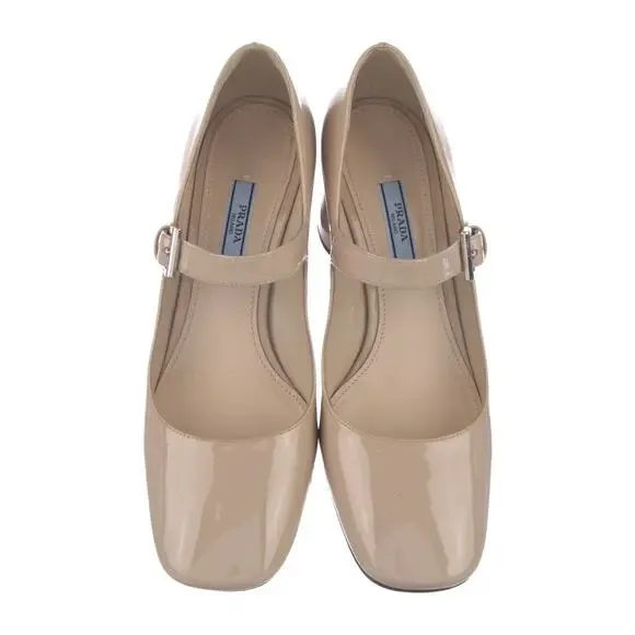 ❤️Prada Patent Leather Mary Jane Pumps❤️ - Picture 3 of 5